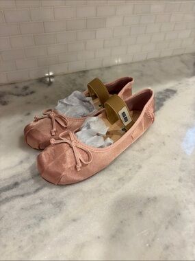 NO BRAND Ballet Flat Slip-On Shoes in Dusty Pink with Elastic Strap NWT